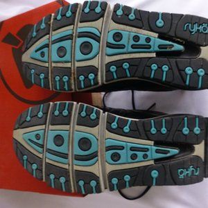 Ryka Walking and Running shoes, Black, Women 7.5